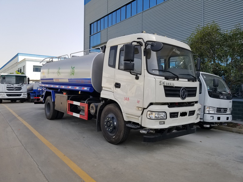 D913東風(fēng)14噸灑水車(chē)